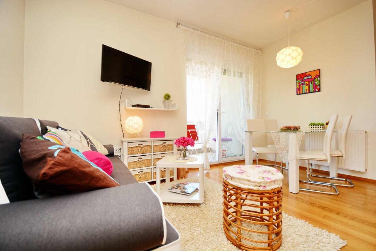 Apartment Vacation In Zadar - Mirna Exterior photo